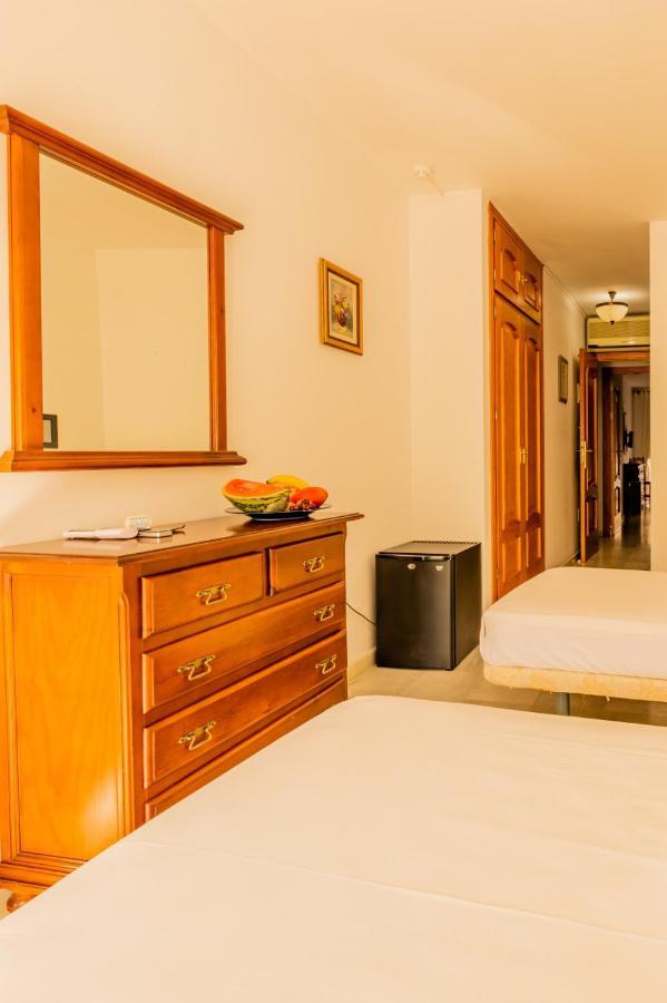 Hotel La Morena Fuengirola Luaran gambar